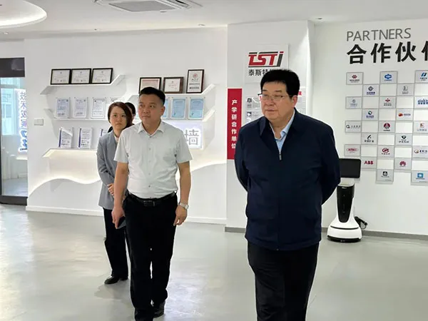 聚焦人才引育 共促创新发展——河南省高层次人才服务中心黄亚杰书记一行莅临泰斯特开展调研